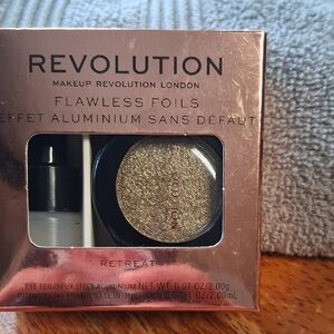 Revolution Flawless Foils Eye Foil - Retreat Shimmering Gold